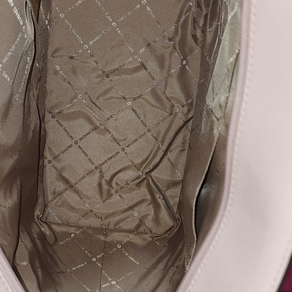 Michael Kors Gilly Large Drawstring Travel Tote - Picture 7 of 8